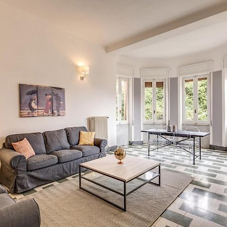 Aweshomeitaly - Bay Windows Apartment ลาสเปเซีย ภายนอก รูปภาพ
