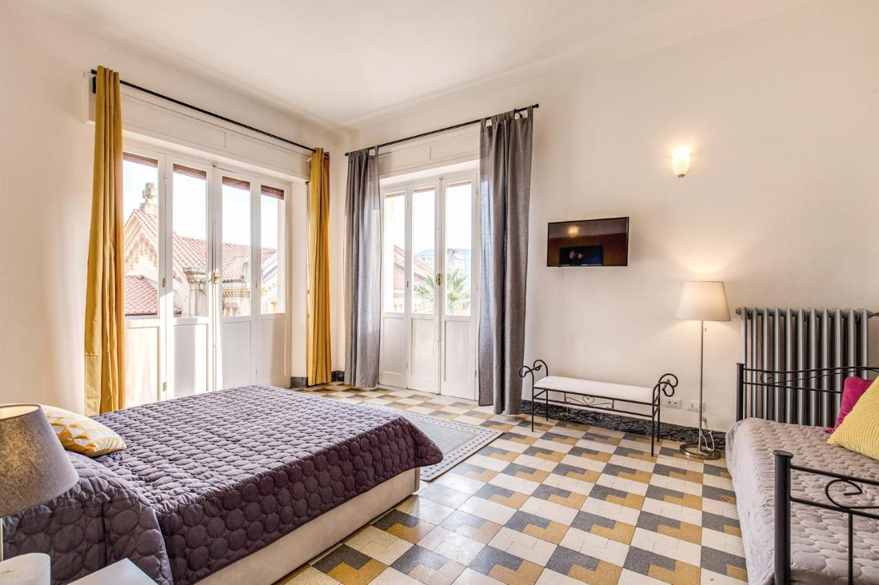 Aweshomeitaly - Bay Windows Apartment ลาสเปเซีย ภายนอก รูปภาพ