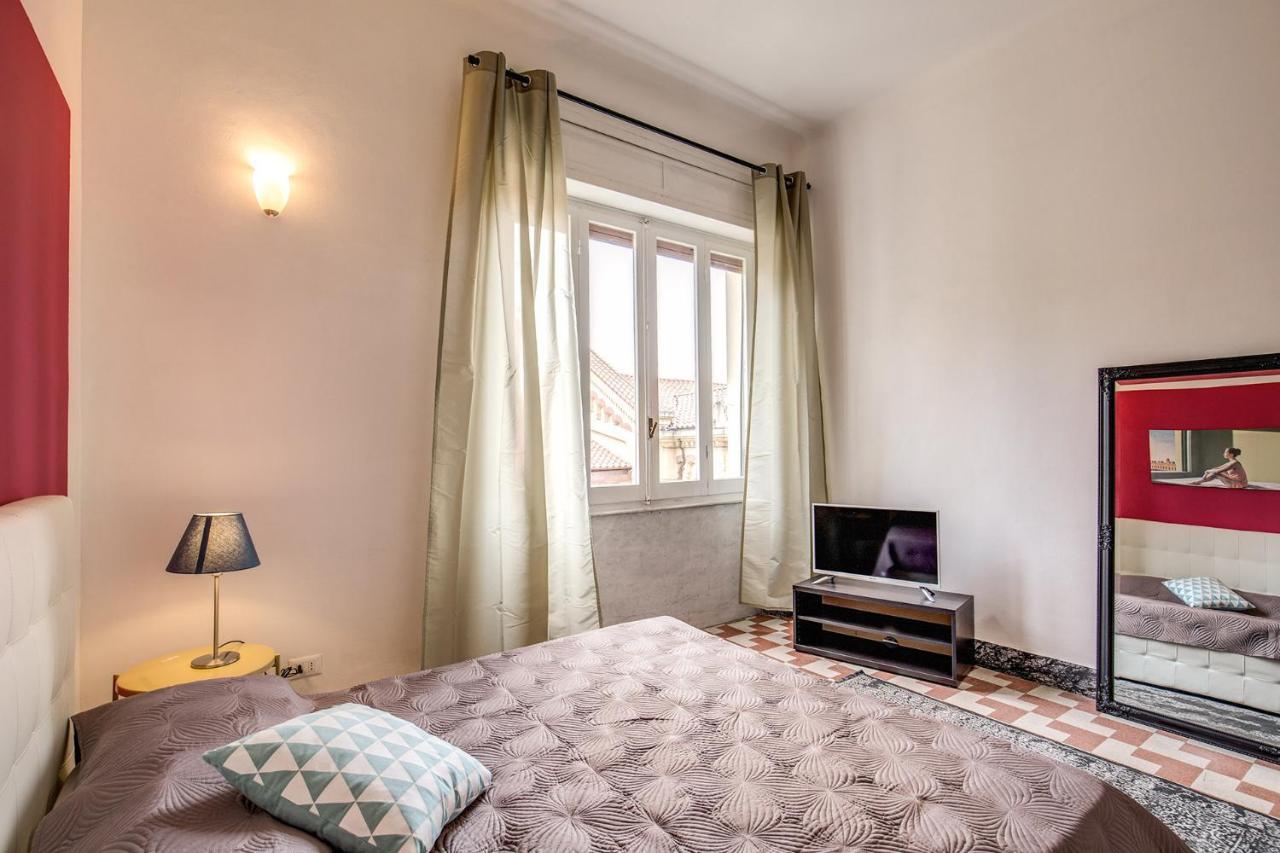 Aweshomeitaly - Bay Windows Apartment ลาสเปเซีย ภายนอก รูปภาพ
